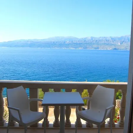 Apartmenthaus Punta **** Lejlighed Splitska