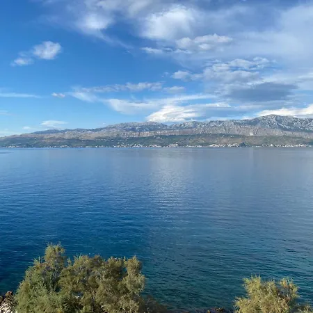 Apartmenthaus Punta **** * Splitska